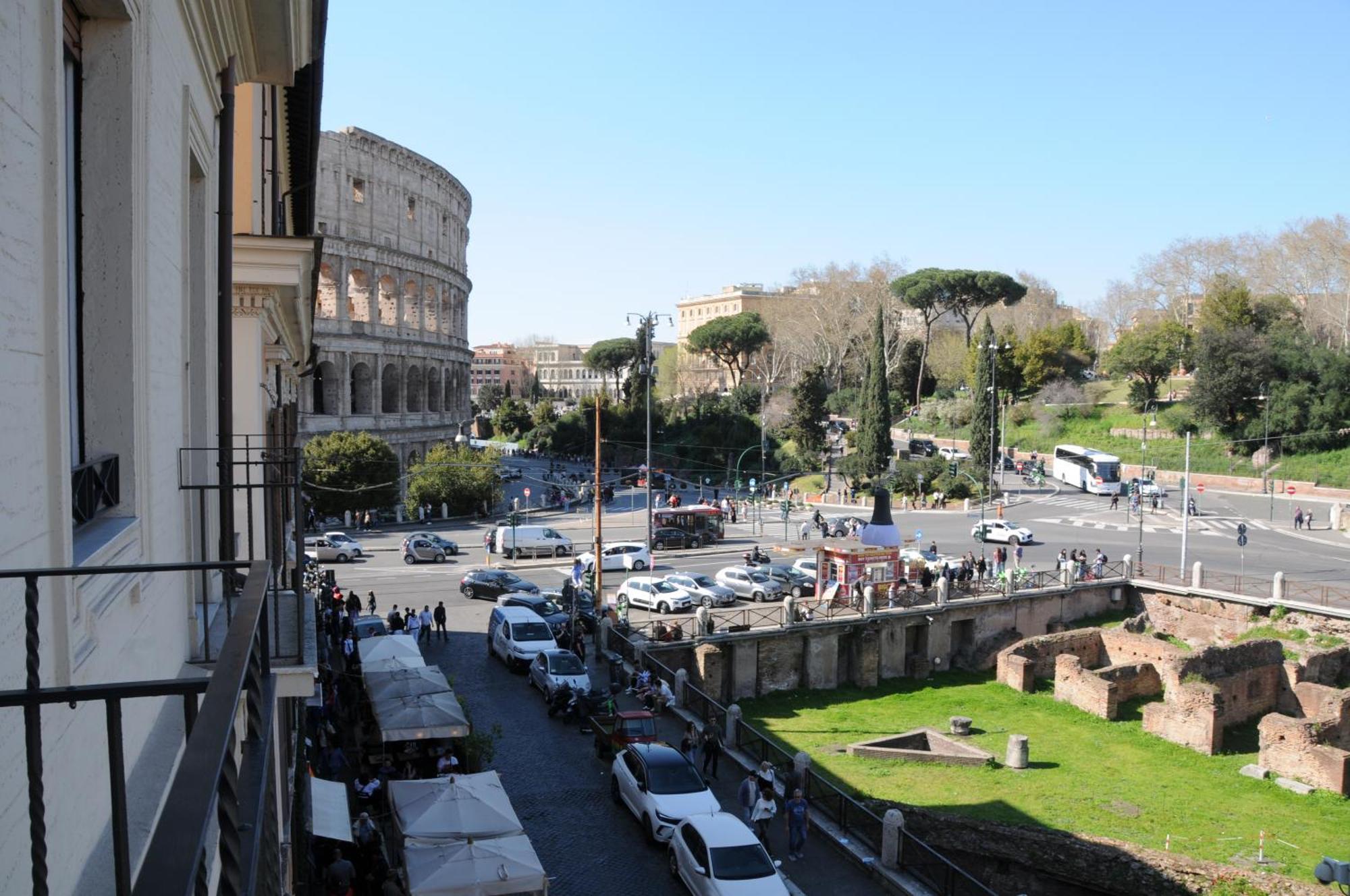 A Casa Di Lu, Al Colosseo - Guest House Rome Exterior photo